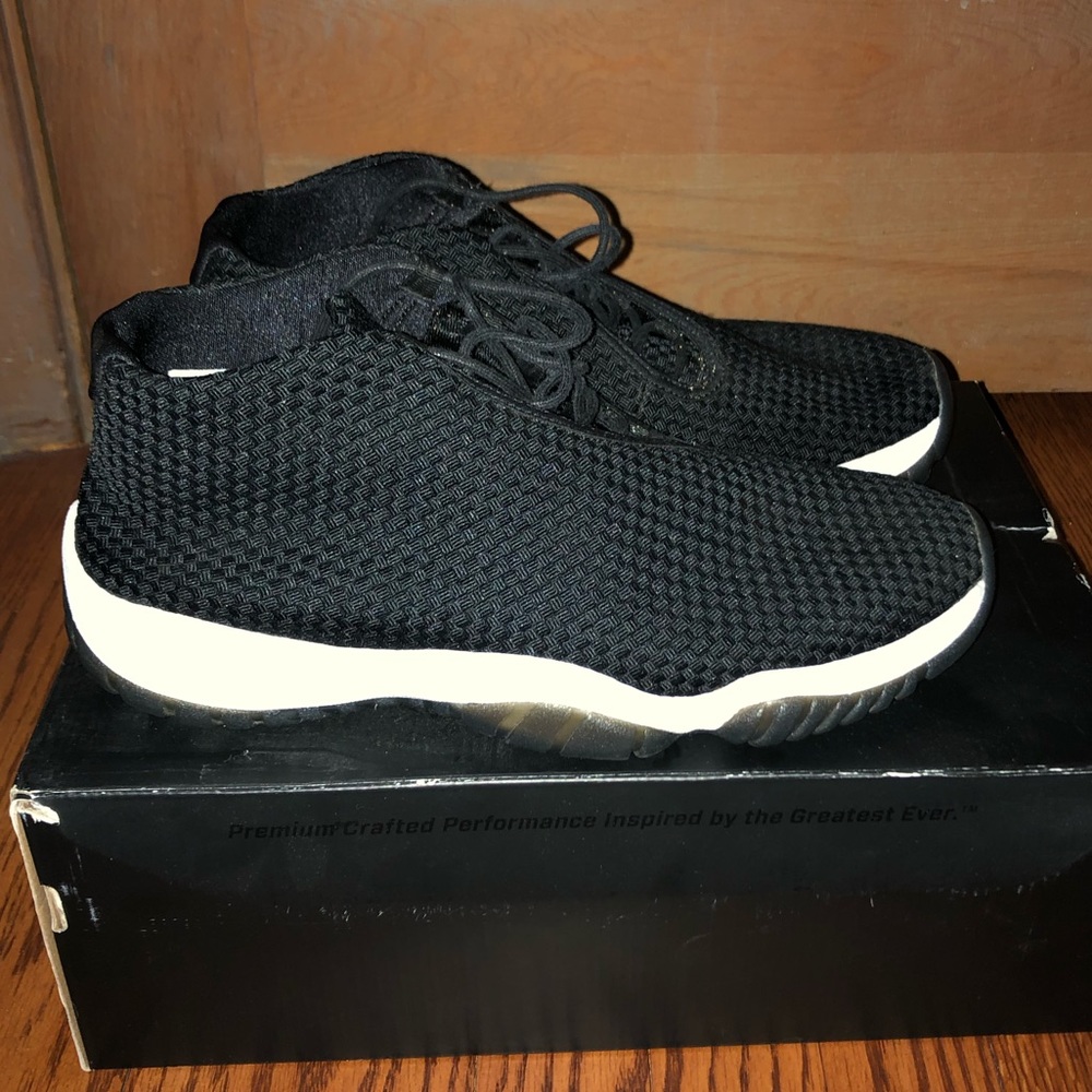 Jordan Future 11